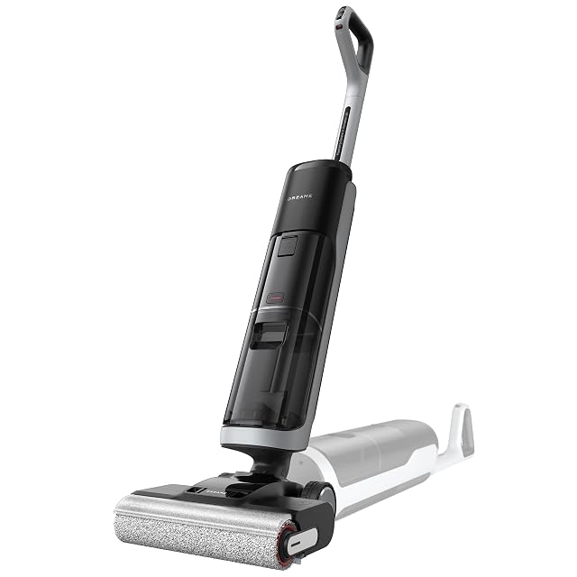 Dreame H14 Pro cordless floor washer with automatic solution dispensing, product photograph